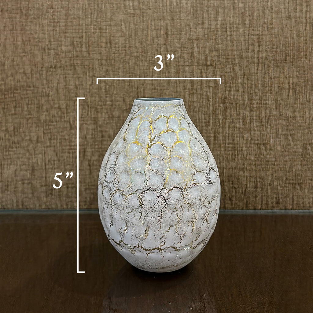 Mini Hammered Bud Vase with White–Gold Crackle Finish | Elegant Decorative Table Vase for Home Styling & Gifting