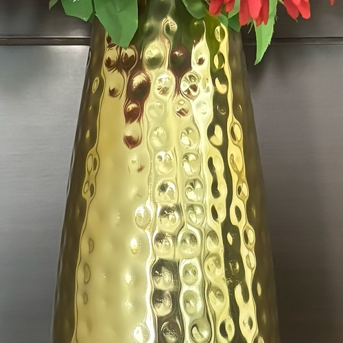 Hammered Gold Finish Metal Vase (16.5") – Modern Decorative Flower Vase for Home, Office & Gifting (Gold)