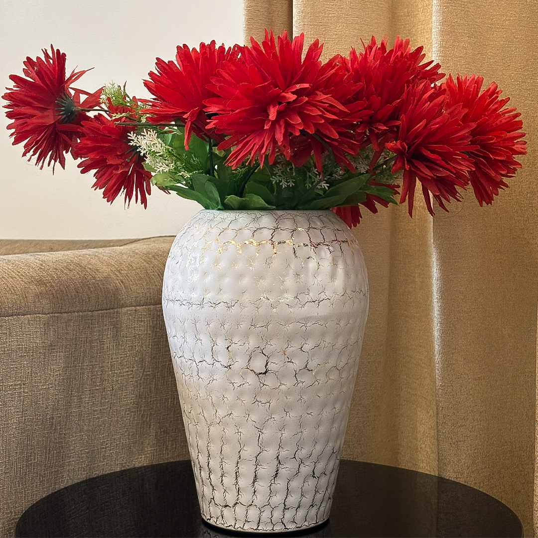 10" Hammered Metal Flower Vase – Modern Decorative Table Vase for Living Room, Bedroom & Office – Gold Crackle Finish